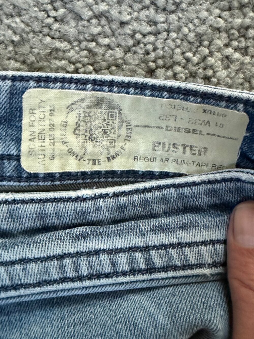 Diesel Men's Buster Model Jeans - Sz. 32x32 - Lt. Blue 084UX Wash - Excel. Cond. - Picture 3 of 12